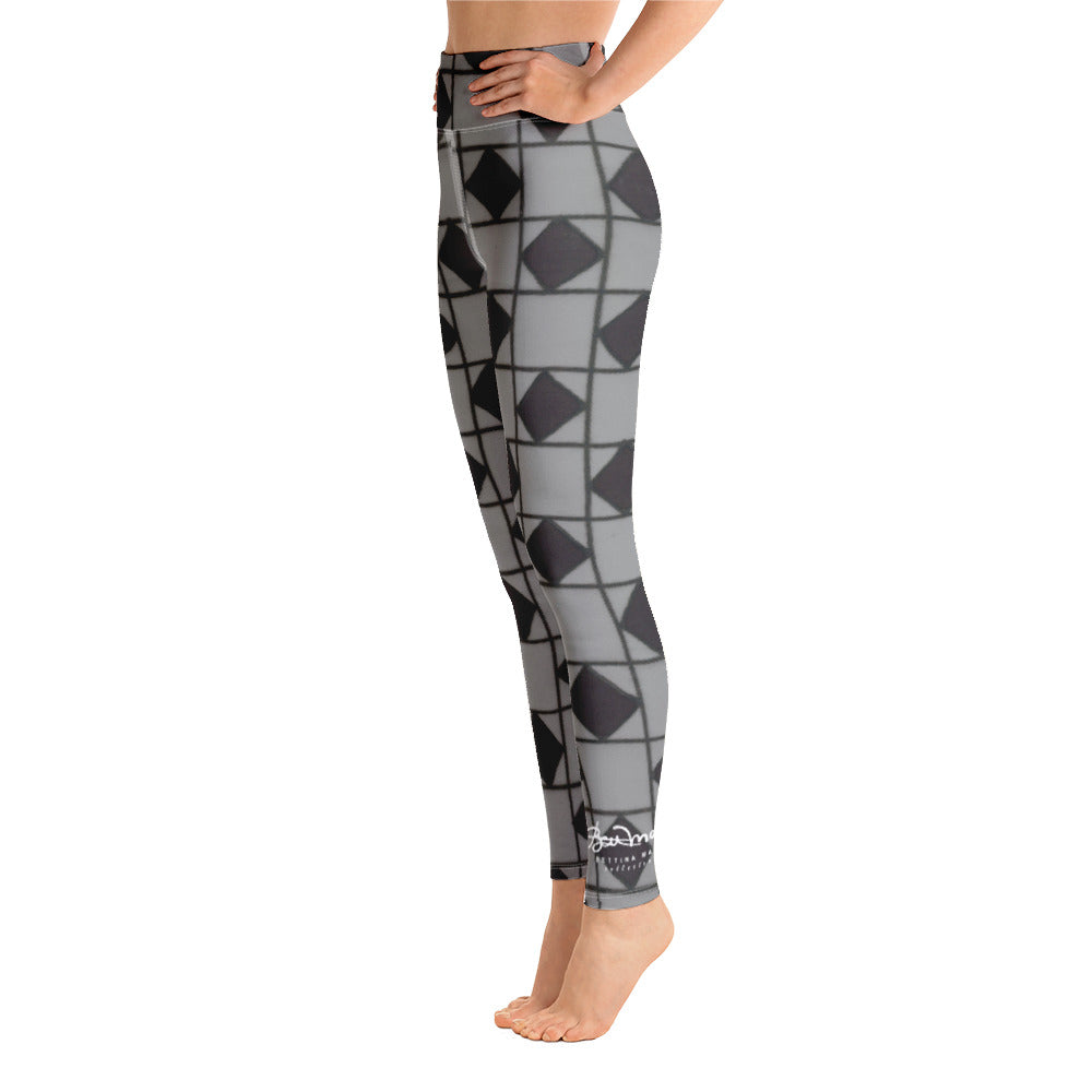 Grey Checkerboard Optical Yoga Leggings